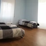 招待所 La Cornice 3*